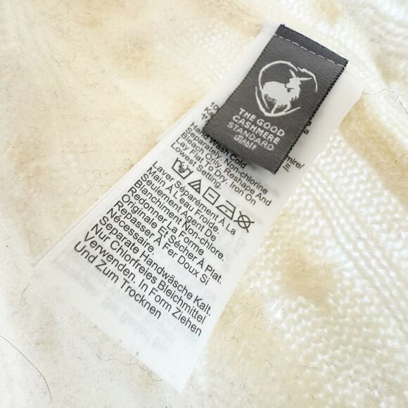 J. Crew Cashmere Cropped Cable-Knit V-Neck Sweater Long Sleeve Cream Size L NWT - Picture 9 of 12